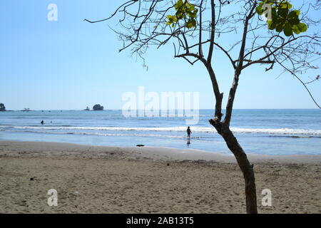 Attività da spiaggia in Costa Rica Foto Stock