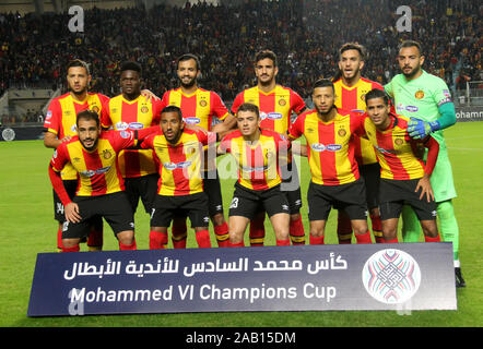 Rades, Tunisia. 23 Nov, 2019. Esperance tunisino linea sportiva durante il Club arabo campionato partita di calcio tra Marocco Asafi e tunisino Esperance sportive a Rades Stadium.(punteggio finale: Marocco Asafi 4:2 Esperance tunisino sportivi, sanzioni) Credito: SOPA Immagini limitata/Alamy Live News Foto Stock