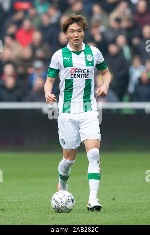 GRONINGEN, 24-11-2019 Euroborg stadium, olandese Eredivisie stagione calcistica 2019/2020 . FC Groningen player Ko Itakura durante la partita FC Groningen - Feyenoord Credito: Pro scatti/Alamy Live News Foto Stock