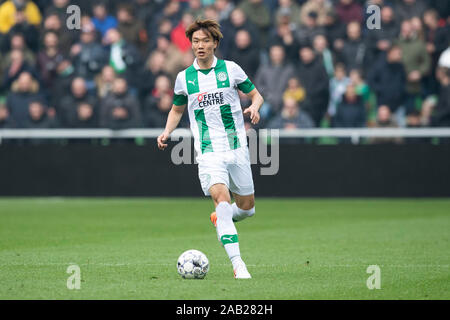 GRONINGEN, 24-11-2019 Euroborg stadium, olandese Eredivisie stagione calcistica 2019/2020 . FC Groningen player Ko Itakura durante la partita FC Groningen - Feyenoord Credito: Pro scatti/Alamy Live News Foto Stock
