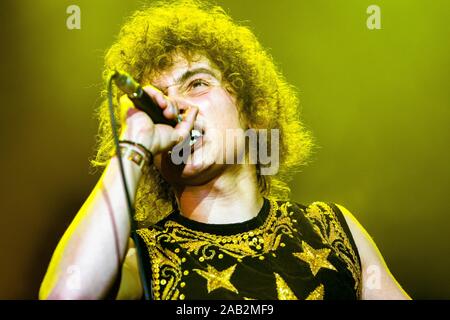 Josh Kiszka di Greta Van Fleet suona dal vivo all'Alcatraz il 24 novembre 2019 a Milano, Italia Foto Stock