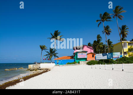 PUNTA CANA, REPUBBLICA DOMINICANA - Luglio 01, 2019: Negozi al tropical Bavaro Beach a Costa del Mare Sargasso Foto Stock