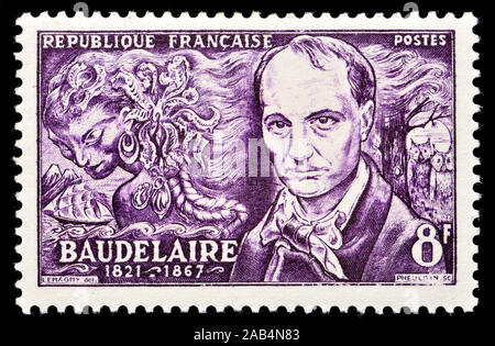 Il francese francobollo (1951) : Charles Pierre Baudelaire (1821 - 1867), poeta francese, saggista, critico d'arte e traduttore di Edgar Allan Poe. Foto Stock