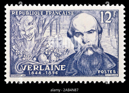 Il francese francobollo (1951) : Paul-Marie Verlaine (1844 - 1896), poeta francese associato con il movimento decadente. Foto Stock
