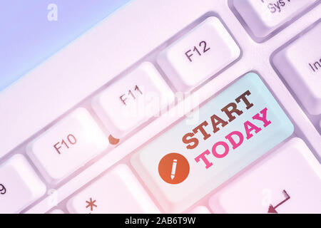 Conceptual la scrittura a mano che mostra inizia oggi. Concetto significato per iniziare a fare qualcosa di fare qualcosa di iniziare a fare qualcosa Foto Stock