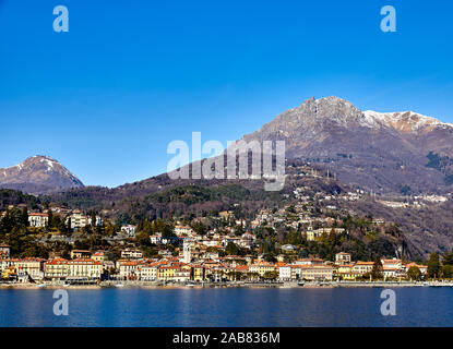 Menaggio sulla sponda occidentale del Lago di Como, Lombardia, laghi italiani, l'Italia, Europa Foto Stock