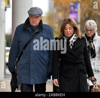 Hillsborough corrispondono comandante David Duckenfield, chi è accusato di omicidio colposo da grave negligenza di 95 Liverpool sostenitori al 1989 FA Cup semi-finale, arrivando a Preston Crown Court. Foto Stock