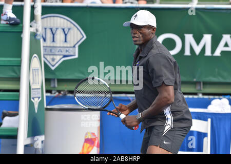 Delray Beach, FL, Stati Uniti d'America. 24 Novembre, 2019. La guarnizione assiste il 30TH Annuale Chris Evert Pro-Celebrity classico del tennis al Delray Beach Tennis Center il 24 novembre 2019 in Delray Beach, Florida. Credito: Mpi10/media/punzone Alamy Live News Foto Stock