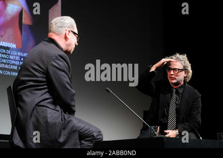 BFI Southbank, Londra, Regno Unito. Il 25 novembre 2019. Dexter Fletcher sul palco a Mark Kermode in 3D. . Foto di Julie Edwards./Alamy Live News Foto Stock