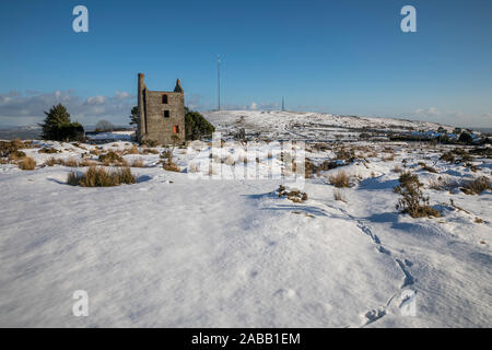 A sud di Phoenix la mia; vicino al Cheesewring; nella neve; Cornovaglia; Regno Unito Foto Stock