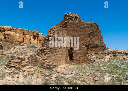 Le antiche rovine della cultura dei Pueblo nel Chaco Culture National Historical Park, una parola Heritage site nel Nuovo Messico, STATI UNITI D'AMERICA Foto Stock