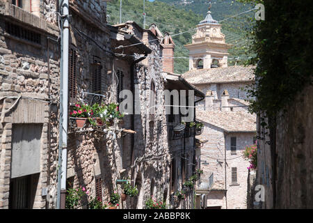 Monastero delle Clarisse di Vallegloria nel centro storico di Spello, Umbria, Italia. 21 agosto 2019 © Wojciech Strozyk / Alamy Stock Photo Foto Stock