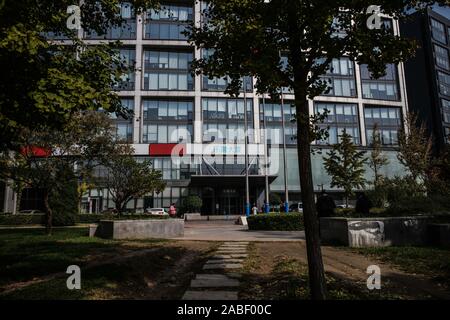 Una vista esterna di Leshi edificio, l'edificio dell'ufficio di Jia Yueting's LeEco, a Pechino, in Cina, 21 ottobre 2019. L'edificio per uffici di streaming di co Foto Stock