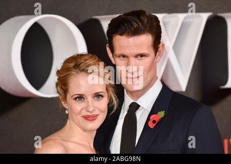 Claire Foy, Matt Smith. 'Corona' serie TV Premiere, Odeon Leicester Square, Londra. Regno Unito Foto Stock