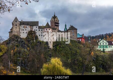 Castello di Loket nei pressi di Karlovy Vary città in Cechia Foto Stock