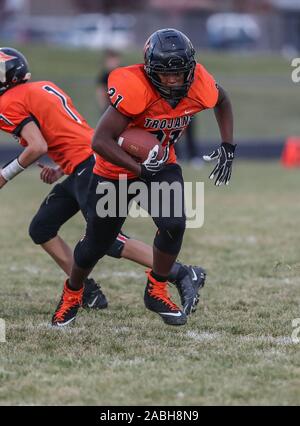 Azione di calcio con Lewiston High School vs Post Falls in Post Falls, Idaho. Foto Stock