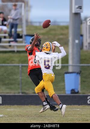 Azione di calcio con Lewiston High School vs Post Falls in Post Falls, Idaho. Foto Stock