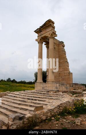 Antiche colonne di Apollon Hylates, dio di bosco, santuario nel distretto di Limassol, Cipro Foto Stock