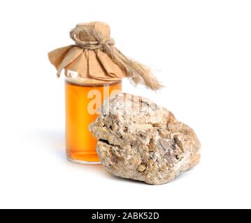 Ambergris, ambre gris, ambergrease o ambra grigia. Isolato su sfondo bianco Foto Stock