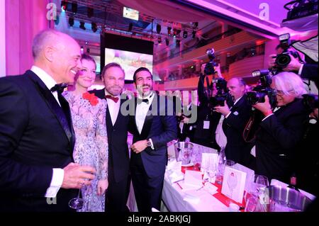 Da sinistra a destra: Heiner Lauterbach, Alexandra Maria Lara, Franco Nero e Elyas M.Barek al quarantaseiesimo film tedesco sfera all'Hotel Bayerischer Hof a Monaco di Baviera. [Traduzione automatizzata] Foto Stock