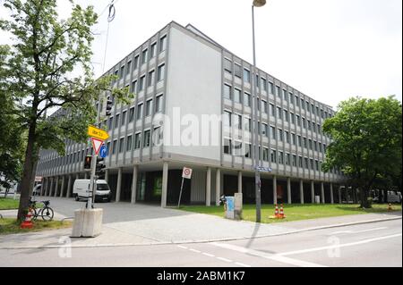 Il Goethe-Institut di Monaco di Baviera è ora muovendo nella elencati ufficio edificio sul Oskar-von Miller anello 18. [Traduzione automatizzata] Foto Stock