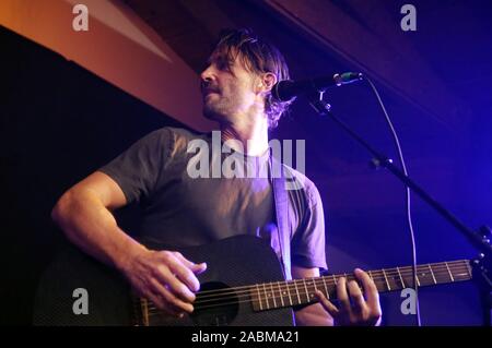 MALIBU, CA - 27 novembre: Brandon Jenner, a Shwayze Casa per le vacanze Live dal Malibu a Casa Escobar in Malibu, la California il 27 novembre 2019. Credit Faye Sadou/MediaPunch Foto Stock