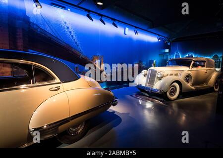 L'Italia, Torino: il Museo Nazionale dell'Automobile (Museo Nazionale dell'Automobile), MAUTO. Vista interna dell'edificio costruito nel 1932 e rinnovato i Foto Stock
