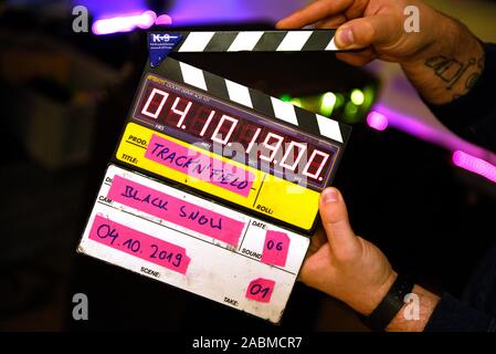 Un mobile in studio di registrazione per il giovane monaco di baviera i gruppi musicali è stato istituito per 96 ore a 'pixel' punto di incontro della "interactive media " rete di competenza sul Gasteig. Ciascuno di essi ha 120 minuti per registrare un brano riferirono live con supporto professionale. La foto è stata scattata durante la registrazione della band "nero neve". [Traduzione automatizzata] Foto Stock