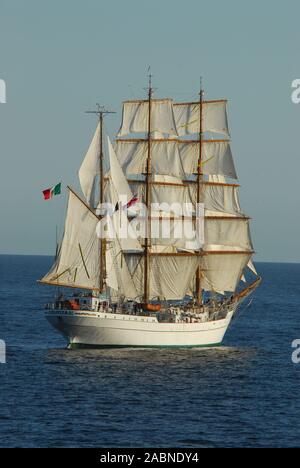 Tall Ships raccogliere in Falmouth per la Tall Ships Race. Foto Stock