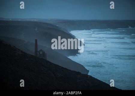Wheal Coates abandoned tin mine working and buildings Cornwall Foto Stock