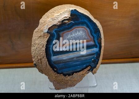 L'agata geode, rocce vulcaniche, sezione trasversale Foto Stock