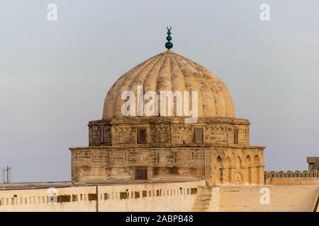 Cupola sopra il mihrab della Grande Moschea di Kairouan (aka la moschea di Uqba), è una moschea situato in Kairouan, Tunisia ed è uno dei più impre Foto Stock