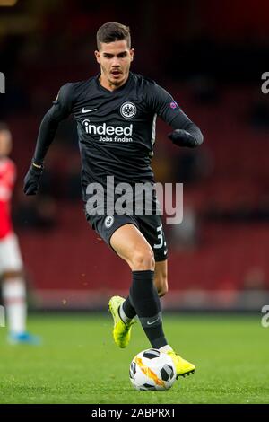 Londra, Regno Unito. 28 Nov, 2019. André Silva di Eintracht Frankfurt durante la UEFA Europa League group stage match tra Arsenal e Eintracht Francoforte presso l'Emirates Stadium di Londra, Inghilterra il 28 novembre 2019. Foto di Salvio Calabrese. Solo uso editoriale, è richiesta una licenza per uso commerciale. Nessun uso in scommesse, giochi o un singolo giocatore/club/league pubblicazioni. Credit: UK Sports Pics Ltd/Alamy Live News Foto Stock