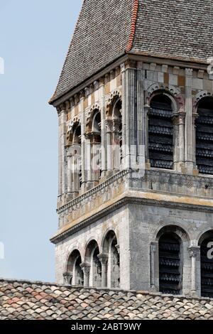 Saint-Philibert de Tournus chiesa, architettura romana. Tournus. La Francia. Foto Stock