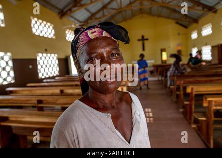 Oasi di amore, un centro cattolico per i disabili mentali persone in Kpalime, Togo. Chiesa. Foto Stock