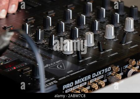 Close Up Pro Mixer DJX750 a Amsterdam Paesi Bassi 2019 Foto Stock