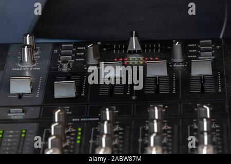 Close Up Pro Mixer DJX750 a Amsterdam Paesi Bassi 2019 Foto Stock