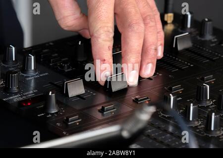 Close Up Pro Mixer DJX750 a Amsterdam Paesi Bassi 2019 Foto Stock