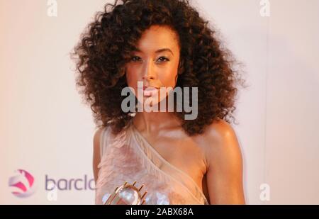 Corinne Bailey Rae.. Barclaycard Premio Mercurio, Grosvenor House, a Londra. Regno Unito Foto Stock