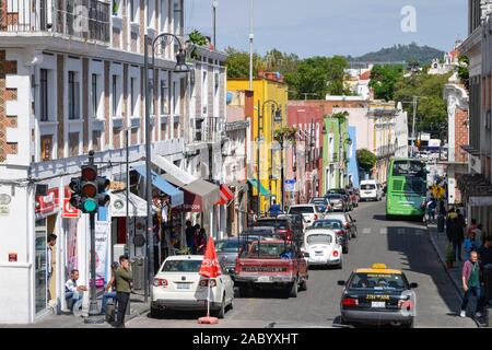 Straßenszene, Altbauten, Altstadt, Puebla, Mexiko Foto Stock