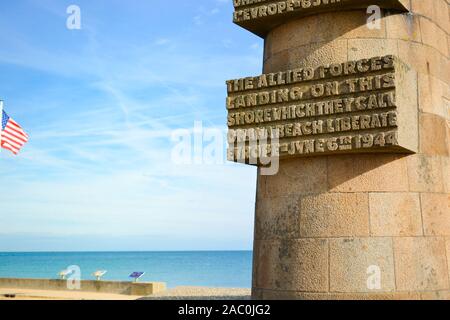 La spiaggia di Omaha monumento ai caduti di truppe americane che sono morti durante il giorno d'invasione della guerra mondiale 2 in Normandia Francia. Foto Stock