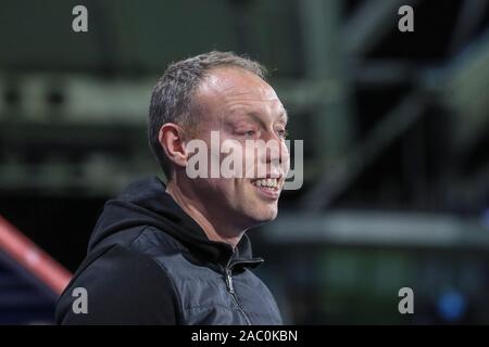 26 novembre 2019, John Smith's Stadium, Huddersfield, Inghilterra; Sky scommessa campionato, Huddersfield Town v Swansea City : Steve Cooper manager di Swansea City prima del kickoff di credito: Mark Cosgrove/news immagini Foto Stock