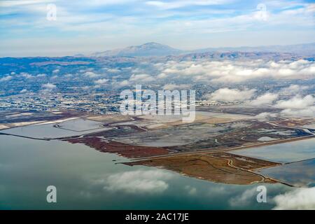 Vista aerea del Don Edwards San Francisco Bay National Wildlife Refuge in California Foto Stock