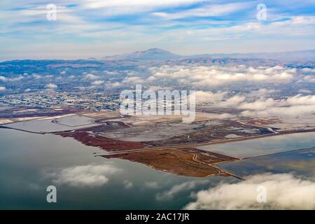 Vista aerea del Don Edwards San Francisco Bay National Wildlife Refuge in California Foto Stock