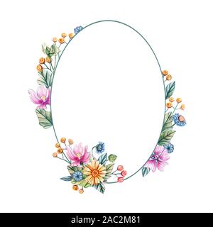 Floreali telaio arrotondato di acquerelli di fiori selvatici. Vi è un posto per il testo. Fiori su fondo bianco. Modello per matrimonio inviti e carte. Foto Stock