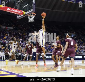 Baton Rouge, LA, Stati Uniti d'America. 29 Nov 2019. Novembre 29, 2019: Novembre 29, 2019- Baton Rouge, LA, USA: LSU SKYLAR MAYES (4) tenta una ripresa nella seconda metà a Pete Maravich Assembly Center di Baton Rouge, LA. Credito: Jerome Hicks/ZUMA filo/Alamy Live News Foto Stock