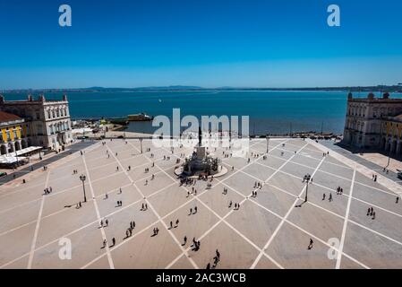 Lisbona, Portogallo - 2 Settembre 2019 - Mattina colpo su piazza del Commercio. Foto Stock