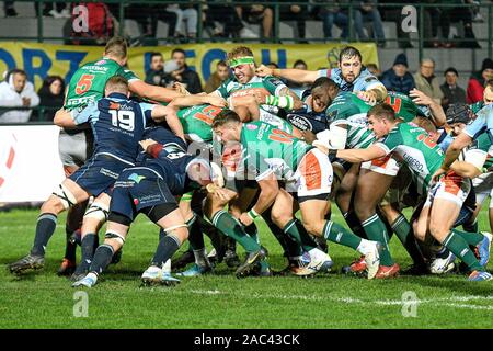 Treviso, Italia. 30 Nov, 2019. maul durante la Benetton Treviso vs Cardiff Blues, Rugby Guinness Pro 14 a Treviso, Italia, 30 novembre 2019 Credit: Indipendente Agenzia fotografica/Alamy Live News Foto Stock