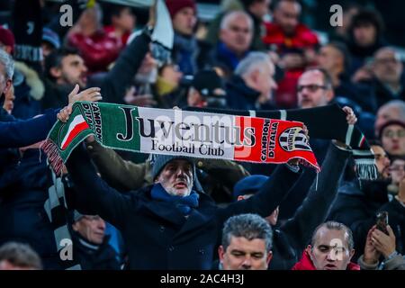 Torino, Italia. 26 Nov, 2019. ventole juventusduring round del Torneo - Juventus FC vs Atletico Madrid, Soccer Champions League campionato Gli uomini a Torino, Italia, 26 novembre 2019 - LPS/Fabrizio Carabelli Credito: Fabrizio Carabelli/LP/ZUMA filo/Alamy Live News Foto Stock