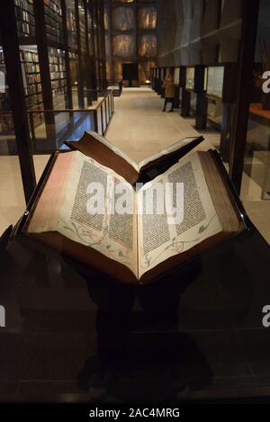 La Bibbia di Gutenberg presso l Università di Yale rara collezione di libri Foto Stock